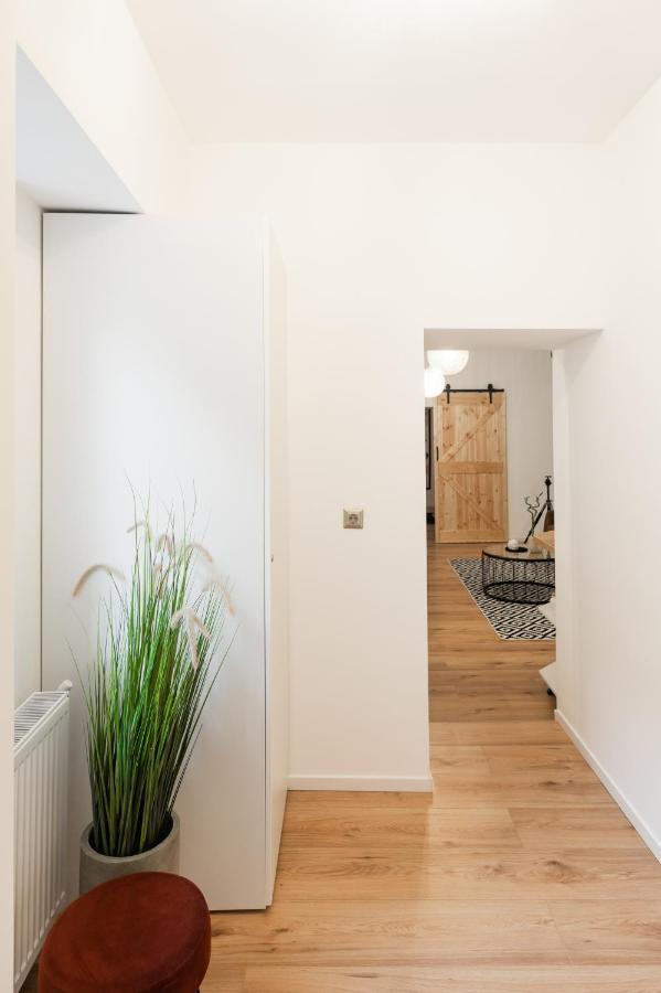 Comfee - Ultracentral Brasov